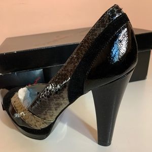 Women’s platform pumps/ heels size 7M